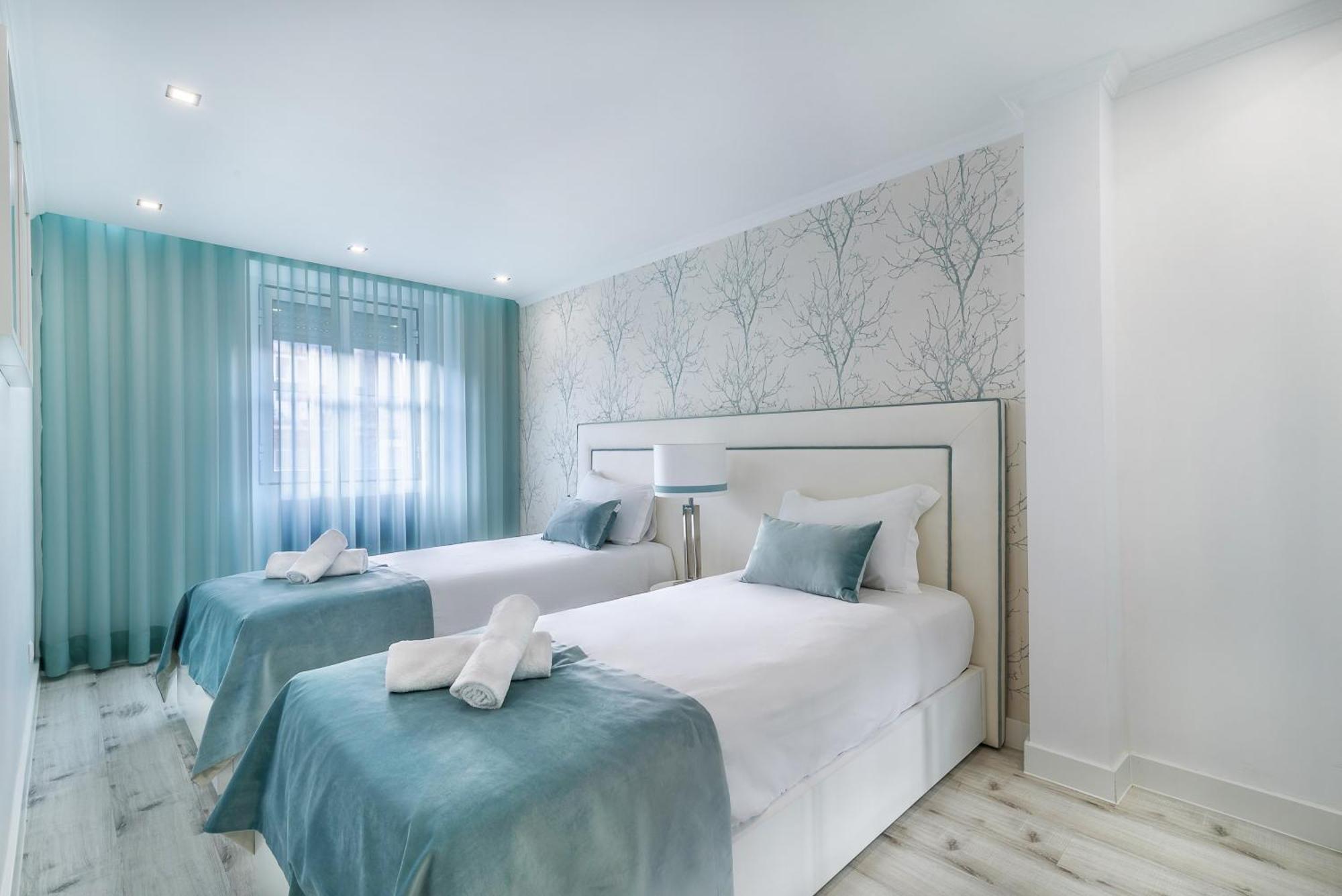 Whome City Chic Escape: Your Stylish Haven In Downtown Lisboa Exterior foto