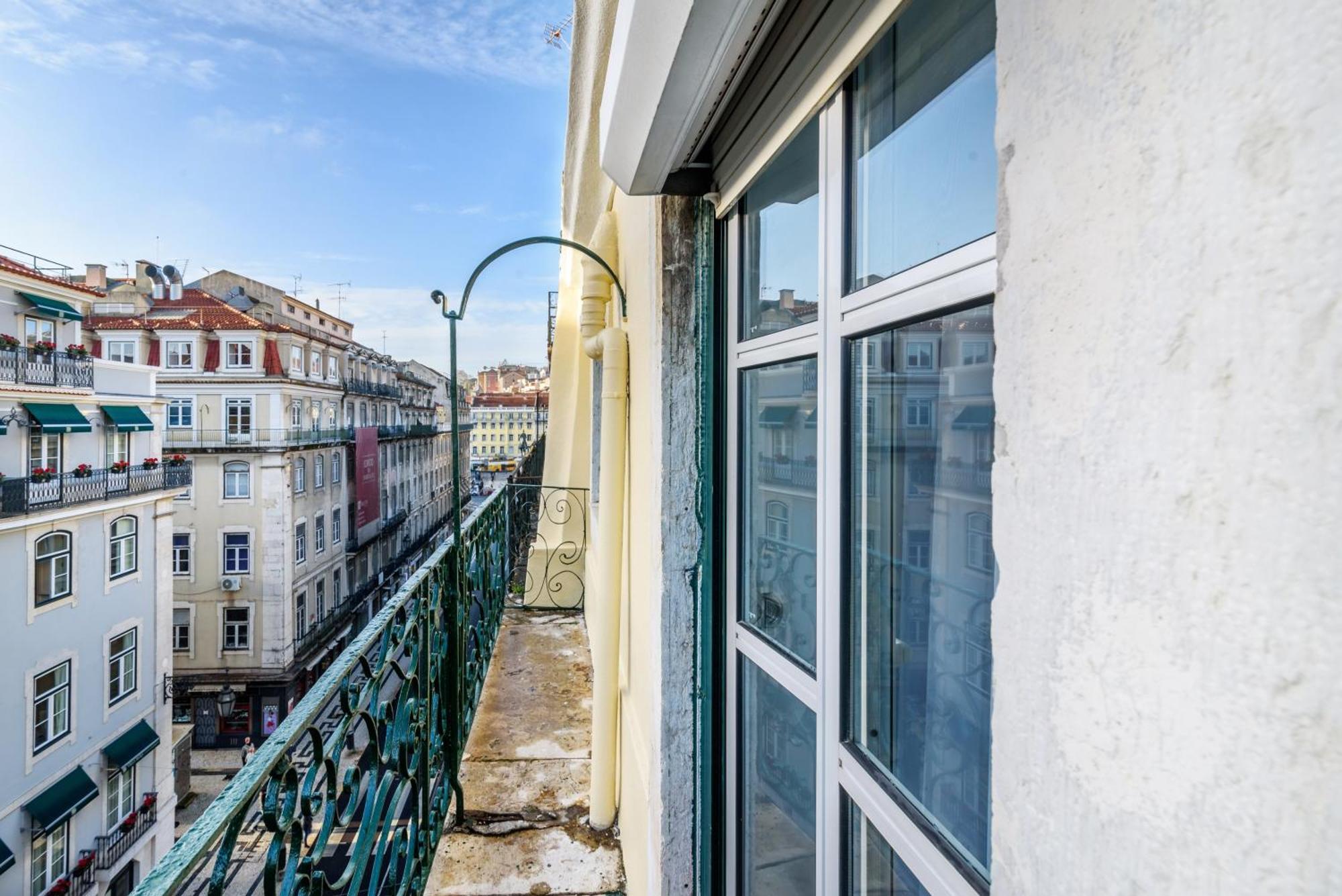 Whome City Chic Escape: Your Stylish Haven In Downtown Lisboa Exterior foto